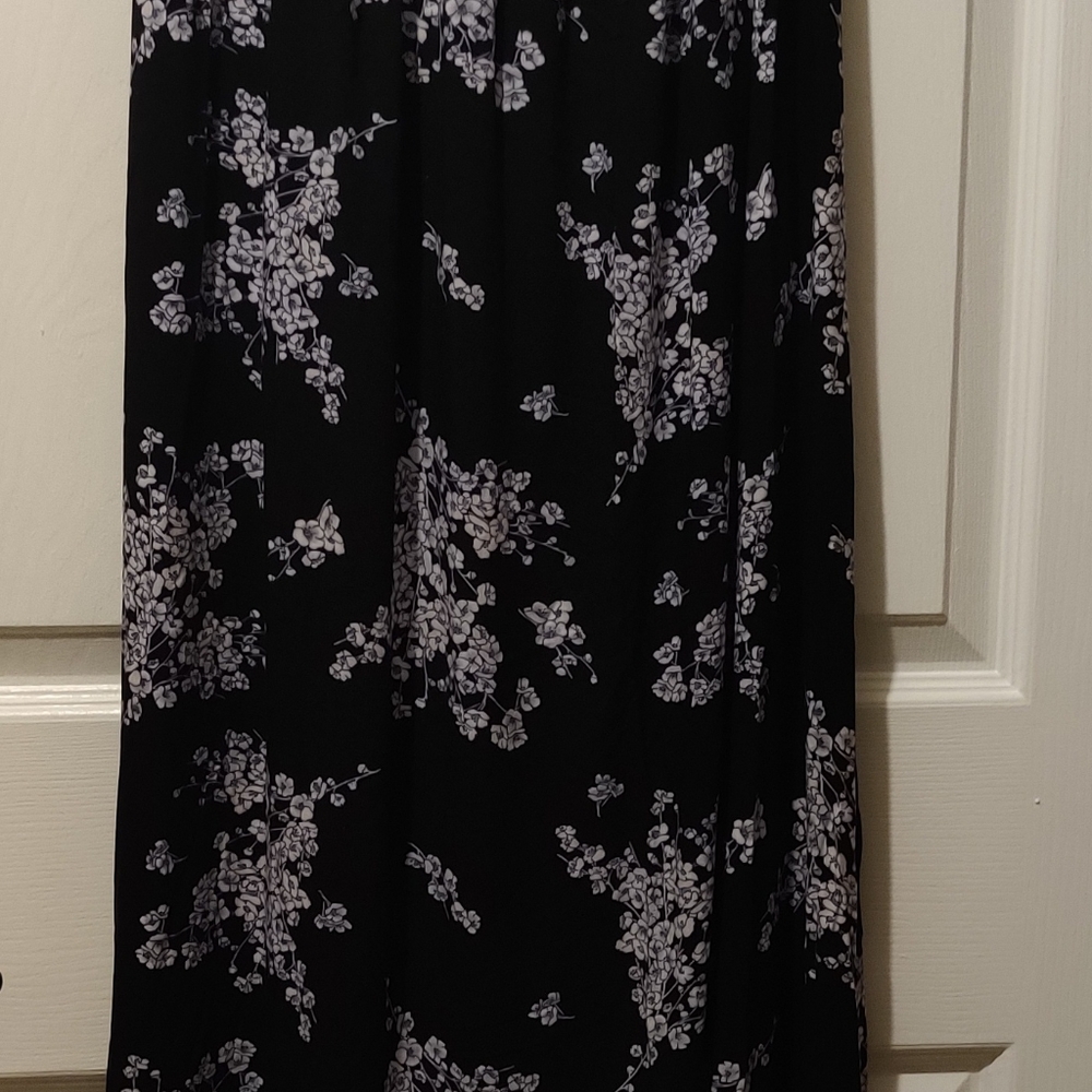 Floral sleeveless dress